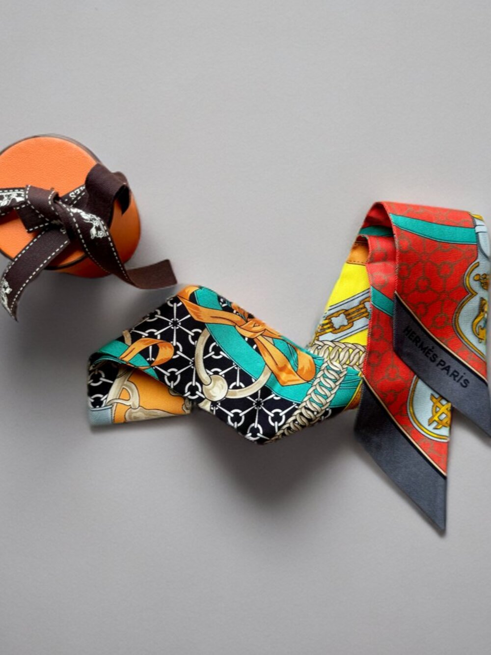 Hermes Black La Promenade du Matin Silk Twilly Scarf